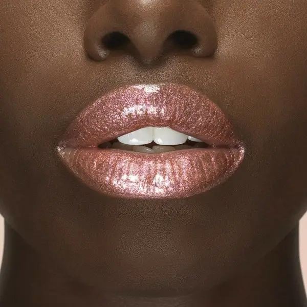 01 Copperbay - Gloss Enlumineur Chromatic Bronze de L'Oréal Paris L'Oréal 1,80 €