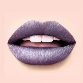 303 Internet - Lipstick, Lip Paint Metallic L 'oréal Paris L' oréal 4,99 €