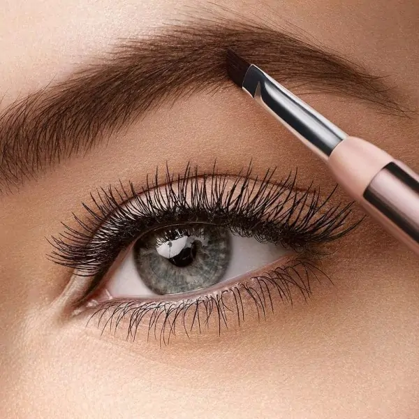 103 Chestnut - Gel Eyebrows Paradise Pomade Extatic L'oréal Paris L'oréal 5,99 €