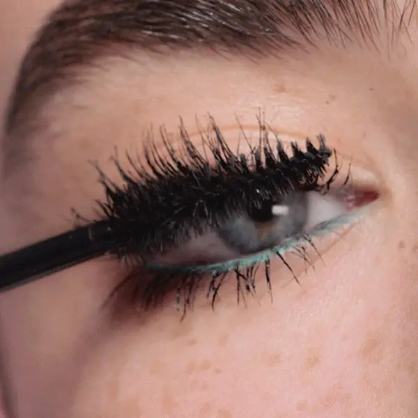 001 Nero - Mascara SNAPSCARA di Gemey Maybelline Maybelline 7,99 €