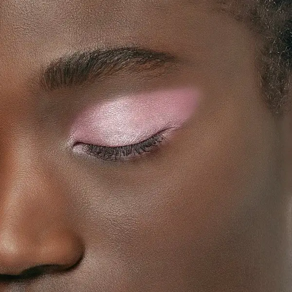 Stunner ( Satin ) - Ombre à Paupière Enrichie en Huiles Ultra-pigmentées de L'Oréal Paris L'Oréal 3,00&nbsp;€