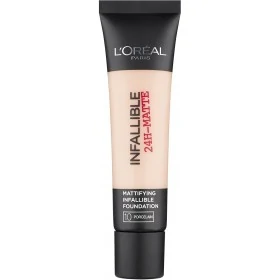 10 de Porcellana fundació amb un Mattifying Infal·libles 24H per L'oréal París L'oréal 7,99 €