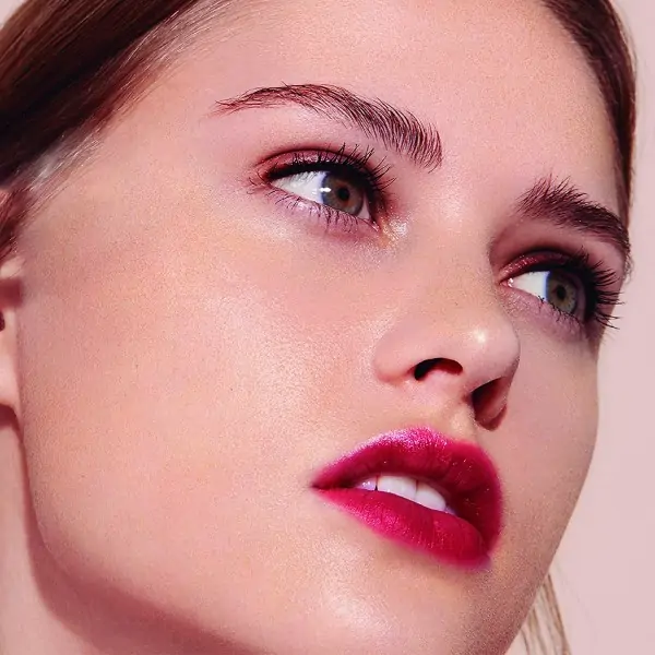 Electric Nights Illuminator Face and Body by L'Oréal Paris L'Oréal 7.99 €