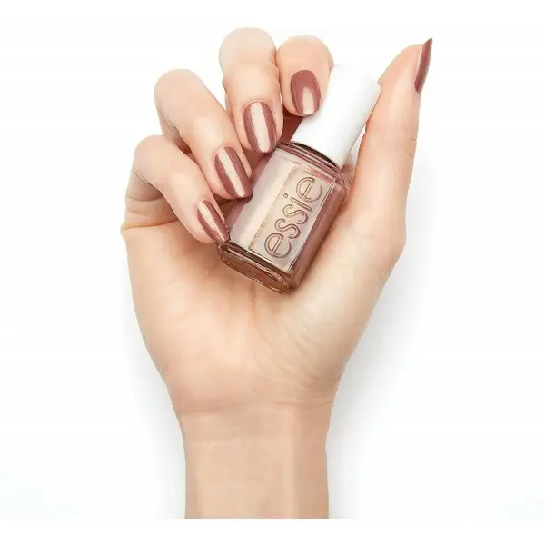 619 Theekopje Halfvol - Nagellak ESSIE ESSIE 5,99 €