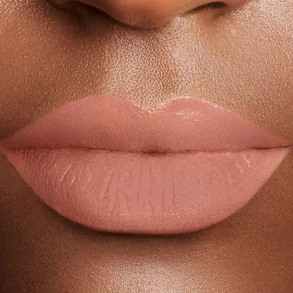 110 L'Empower - Inchiostro per labbra liquido opaco Signature Rouge di L'Oréal Paris L'Oréal 4,99 €