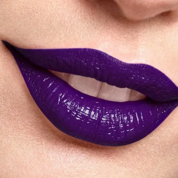 800 Purple Fever - Rossetto Superstay Color 24h di Gemey Maybelline Maybelline 5,99 €