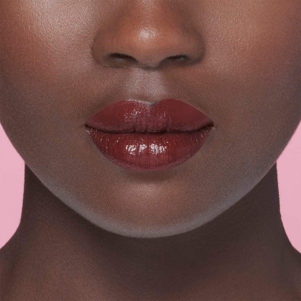 302 Seien Sie herausragend - L'Oréal Paris L'Oréal Signature Brilliant lackierte Lippentinte 5,99 €