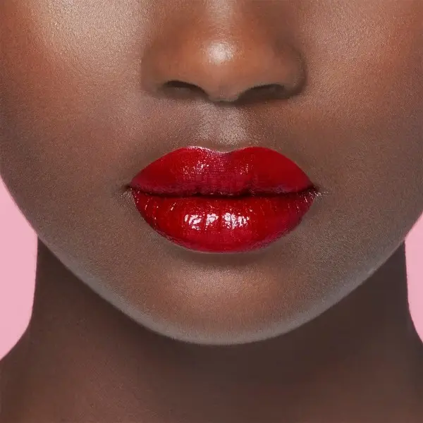311 Be Brilliant - L'Oréal Paris L'Oréal Signature Brilliant Lacquered Lip Ink 5,99 €