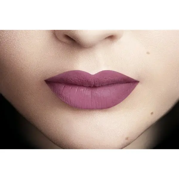 105 Ich regiere - Signature Rouge Matte Liquid Lip Ink von L'Oréal Paris L'Oréal 5,99 €