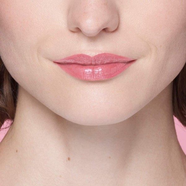 305 Seien Sie fesselnd - L'Oréal Paris L'Oréal Signature Brilliant lackierte Lippentinte 4,99 €