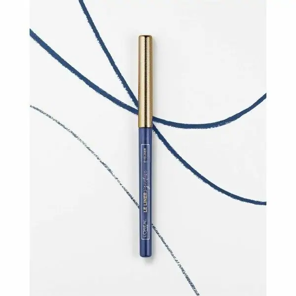 Blue Jersey - Liner Signature Waterproof Eyeliner Pencil by L'Oréal Paris L'Oréal 5.99 €