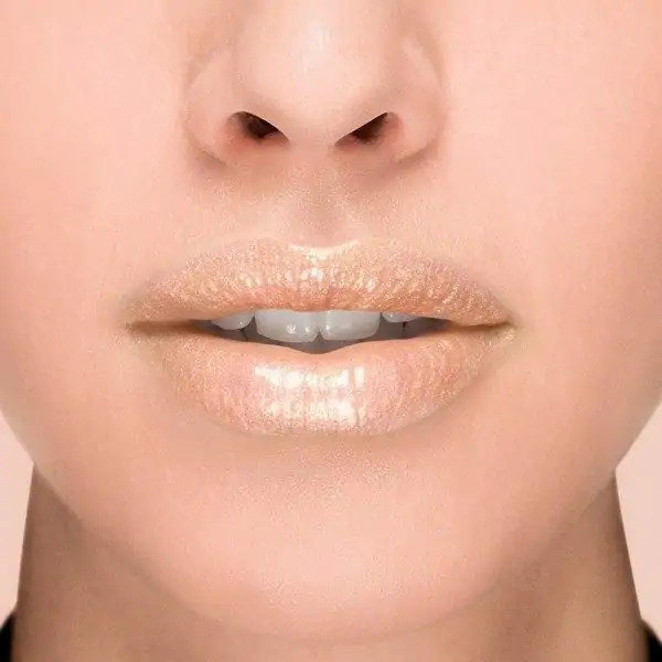 103 Litchi - Lipstick Repeuplant Color Riche Plump de L'Oréal Paris L'Oréal 4,99 €
