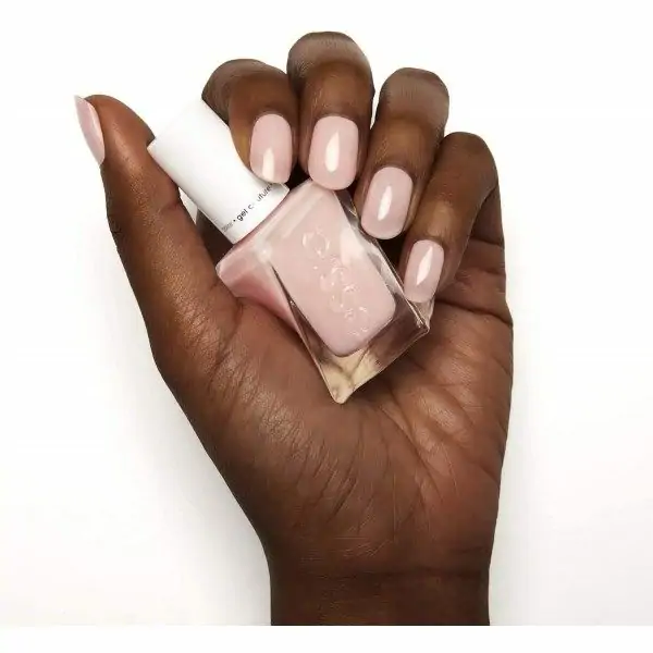 10 Sheer Fantasy - ESSIE Gel Couture Nail Polish ESSIE 5,93 €
