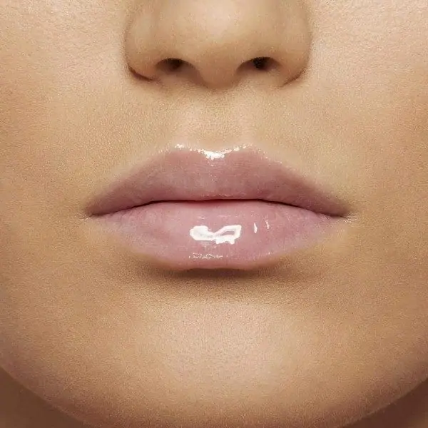 002 Ice - Gemey Maybelline Maybelline-k Azido hialuronikoz aberastutako ezpainen distira altxatzailea 5,62 €