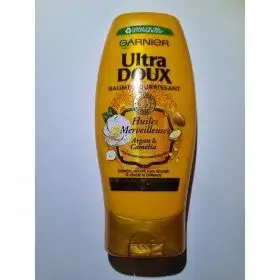Balsamo Nutriente Oli Meravigliosi 250ml Ultra Doux di Garnier Garnier 2,33 €