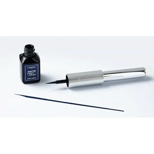 11 Navy Metal - Delineador de ojos mate exclusivo de L'Oréal Paris L'Oréal 5,00 €
