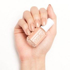 832 Enerxía ben anidada - Esmalte de unhas ESSIE ESSIE 5,00 €