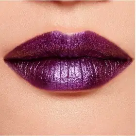 04 Deep Venom - Rouge à Lèvres Chroma Morphose Glitter Pressed de L'Oréal Paris L'Oréal 2,00&nbsp;€