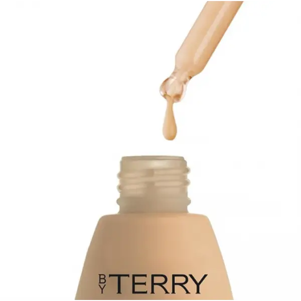 100W Fair - Fondotinta idratante arricchito con acido ialuronico, finitura MATTE, SPF30 di By Terry Paris By Terry Paris €34,99