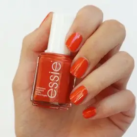 69 Braziliant - nail Polish ESSIE ESSIE 13,99 €