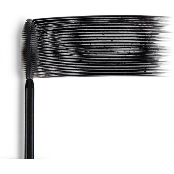 Máscara de pestanas resistente á auga Volume Million Lashes de L'Oréal Paris, volume e definición 9,00 €