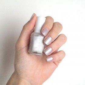 4 Pearly White - Nagellack-ESSIE ESSIE 13,99 €