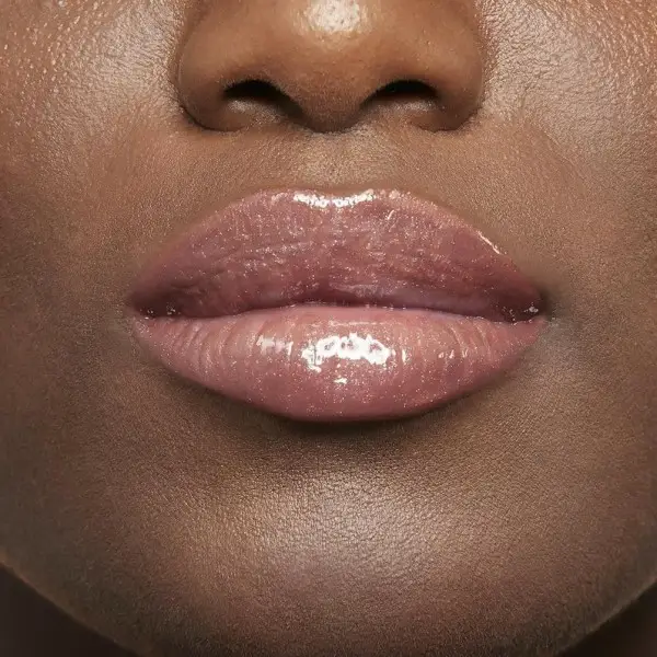 003 Moon - Brillo de labios Lifter Hidratante y Brillo Enriquecido con Ácido Hialurónico de Maybelline New York Maybelline...