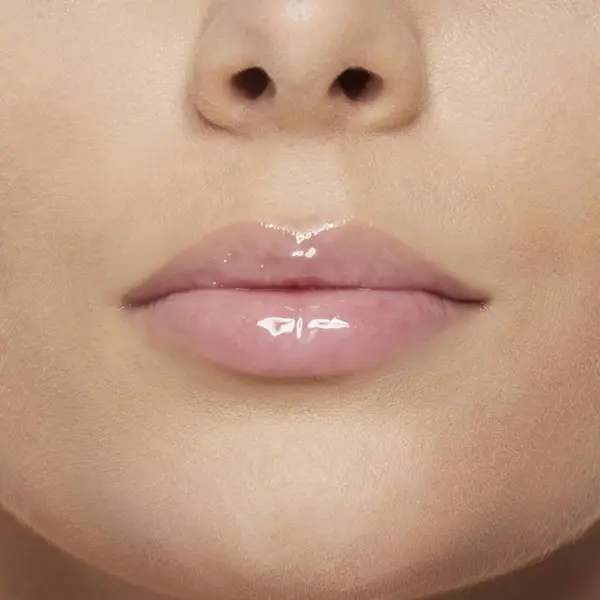 002 Ice - Maybelline New York Lifter Lip Gloss Moisturizing & Shine Enriched with Hyaluronic Acid Maybelline 6...