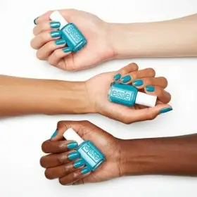 900 Hyper Linked - Nagellak ESSIE ESSIE 5,00 €