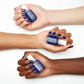 884 License To Thrill - Smalto per Unghie ESSIE ESSIE 5,00 €