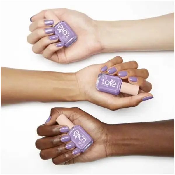 170 Playing in Paradise - LOVE nail polish by ESSIE ESSIE €4.50
