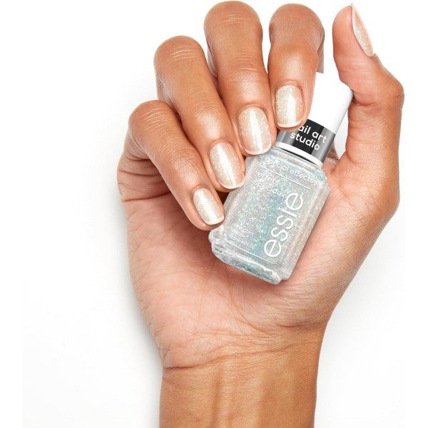 7 Ilusión de identidad - Esmalte de uñas ESSIE ESSIE 5,00 €