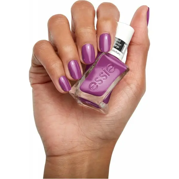 561 Strut With It – Nagellack Essie Couture Glanz Gel-Effekt von Essie ESSIE 7,00 €