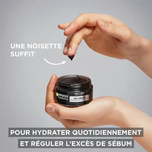 Air Cream - Soin Matifiant Quotidien - Enrichie en AHA + BHA & en Charbon de Garnier Pure Active Garnier 7,50&nbsp;€