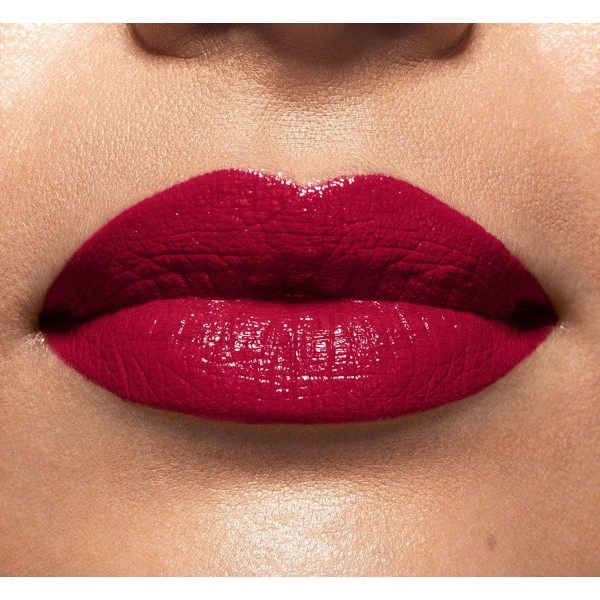 376 Cassis Passione rossetto Color Riche di l'oréal Paris l'oréal 12,90 €