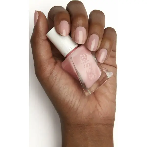 505 Gossamer Roupa - Verniz ESSIE Xel Couture ESSIE 17,50 €