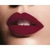 975 Divine Wine - Red lip MATTE by Maybelline Color Sensational