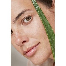 Nivea Naturally Good Gel nettoyant 140 ml Gel nettoyant visage avec 99% dingrédients naturels, gel visage nettoyant avec Alo