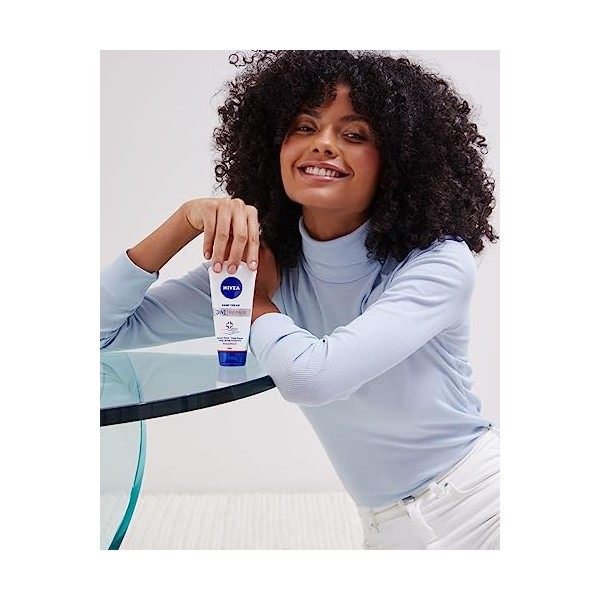 NIVEA Crème mains 3 en 1 Repair Peaux Très Sèches & Rugueuses 1 x 75 ml , soin hydratant mains formule riche et non grasse, ...