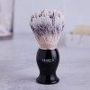 BENNYs blaireau avec étui de voyage | Brosse de luxe | Exfoliant Doux | Élimine la saleté, la peau morte et réduit les imper