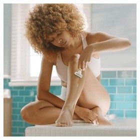 Venus Smooth Sensitive Rasoir Femme, Pink, En Douceur Protection De La Peau, 1 x Rasoir, 3 Lame Supplémentaire [OFFICIEL]