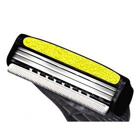 Wilkinson Sword Xtreme 3&nbsp;ultimate Plus Rasoirs Jetables&nbsp;–&nbsp;Lot de 3&nbsp;+ 1&nbsp;gratuit