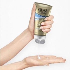 Olay Nettoyage : nettoyage du visage, détoxifiant et brillant - Frotter tous les jours - 150 ml. Gommage / Exfoliants