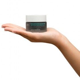 Sensilis - Resurfacing Black Peel, Peeling Énergisant et Illuminateur avec Vitamine C, pour Peaux Séches, Mixtes et Grasses -