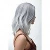 WIG ME UP - SA083-333 Perruque dame sexy sauvage raie hauteur dépaules légèrement ondulée mélange gris-bleu