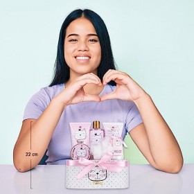 accentra Coffret cadeau Princess Kitty pour filles, coffret cocooning avec un doux parfum de fraise et de vanille, idée cadea