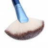 Pinceau de maquillage grand éventail Blending Highlighter Pinceau poudre contour du visage bleu Durable and Professional