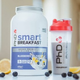 PhD Smart Breakfast substitut de repas - avec toutes les vitamines et minéraux essentiels, protéines de lactosérum de haute q
