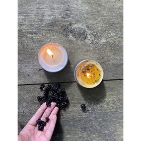 Bougie en cire de soja coulée à la main et naturellement parfumée - Penthouse Istanbul - 4 variantes sandales et aloe vera, 