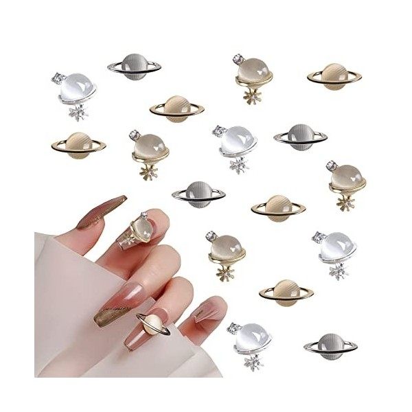 NICENEEDED 12Pcs Saturn Chrome Nail Charms, Heart Planet Design Ongles Strass avec Boîte, Bijoux de Manucure en Alliage de Zi